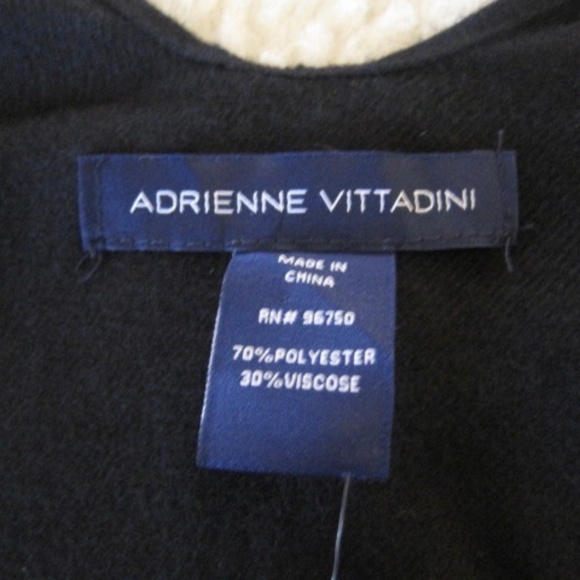 Adrienne Vittadini So Soft Wrap With Fringe - Picture 3 of 8